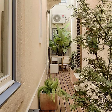 Romantic Gem In Alfama Лиссабон