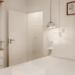 Romantic Gem In Alfama 아파트 리스본